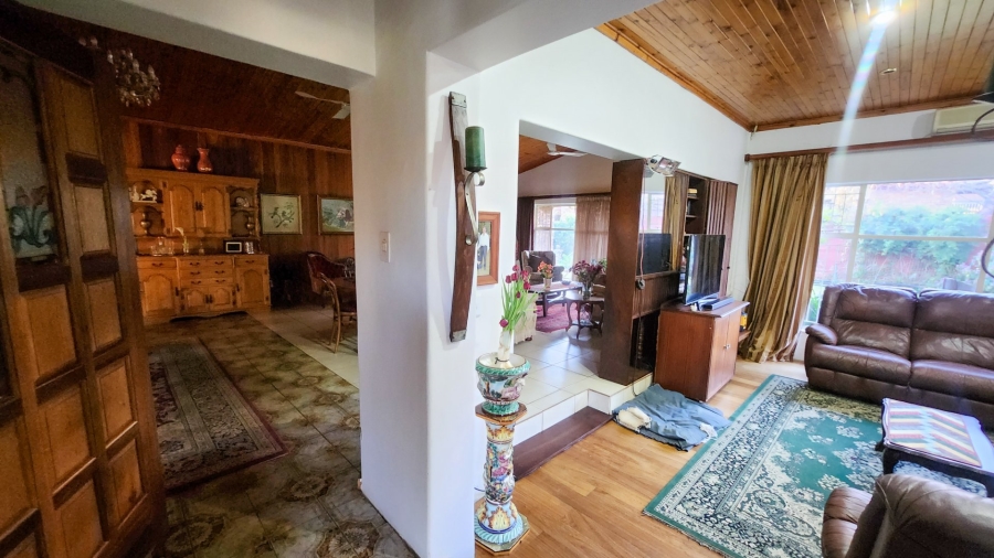 4 Bedroom Property for Sale in Wilkoppies North West